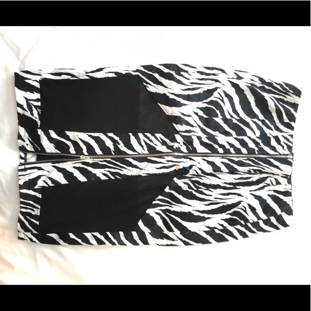 DanceMarvel zebra skirt w/ mesh inlay & full zip S